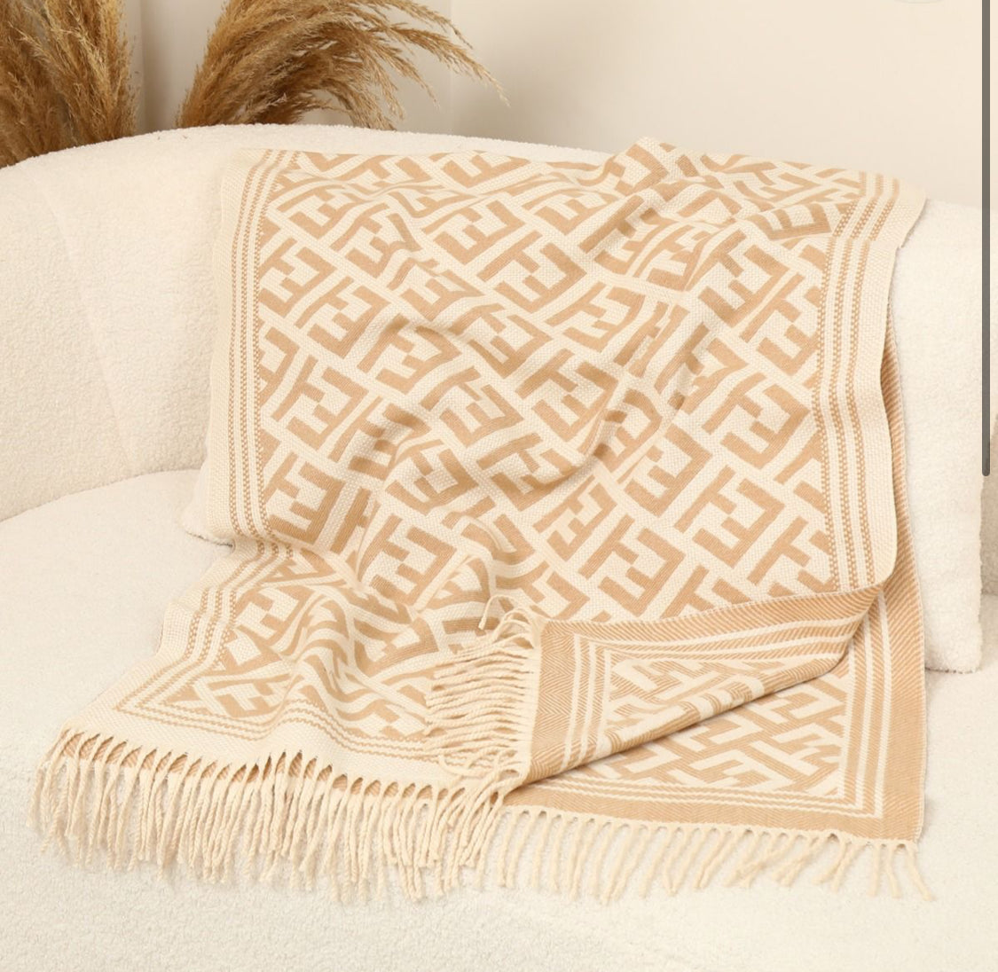 TAUPE/CREAM PRINT FRINGED SCARF