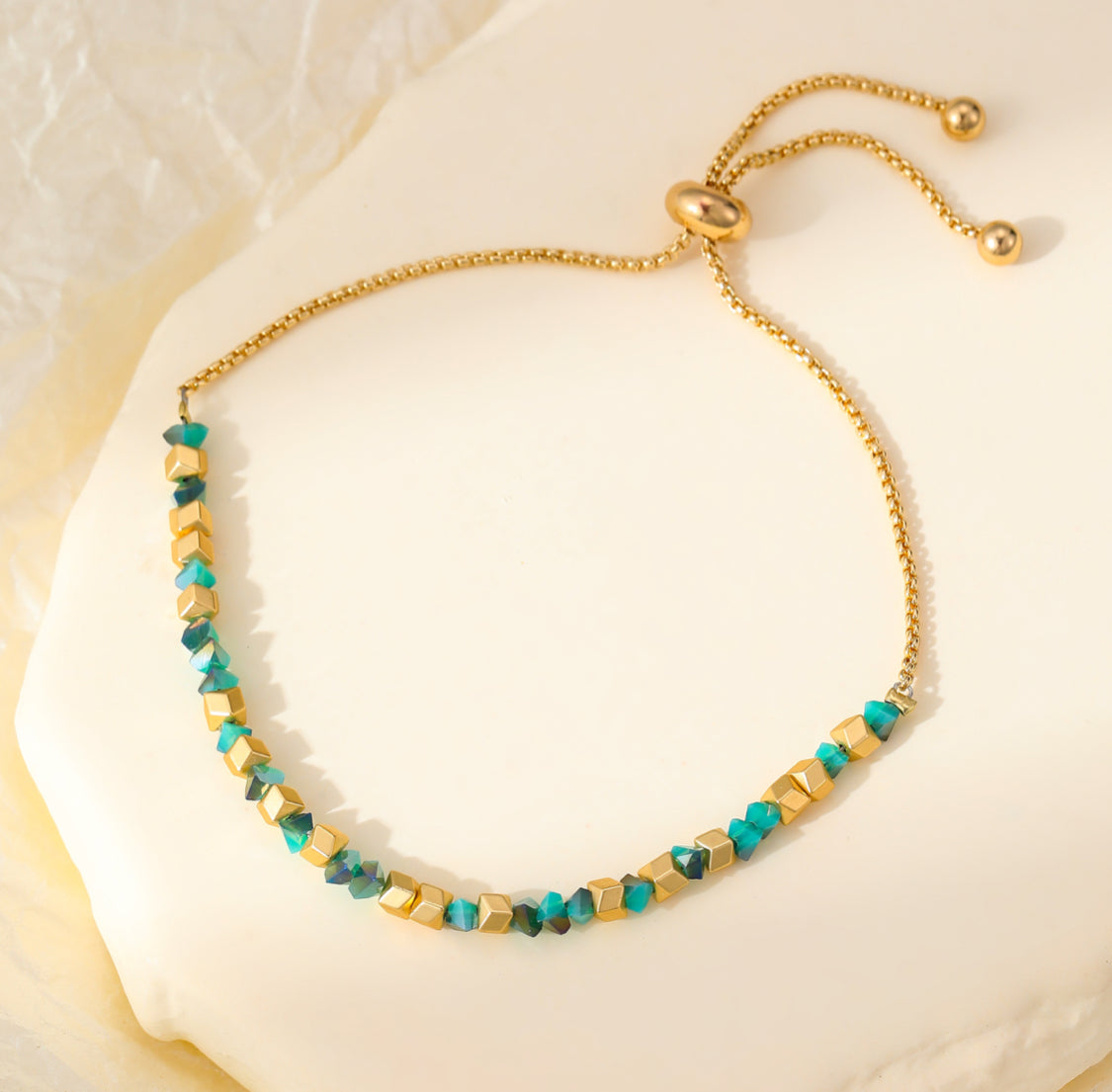 SQUARE BEAD TOGGLE BRACELET - TURQUOISE