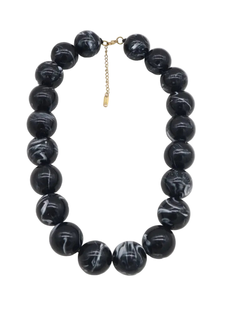 RESIN BEAD NECKLACE