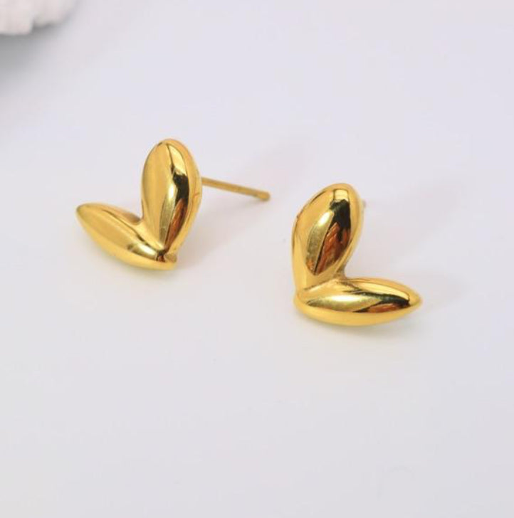 HEART STUD - GOLD