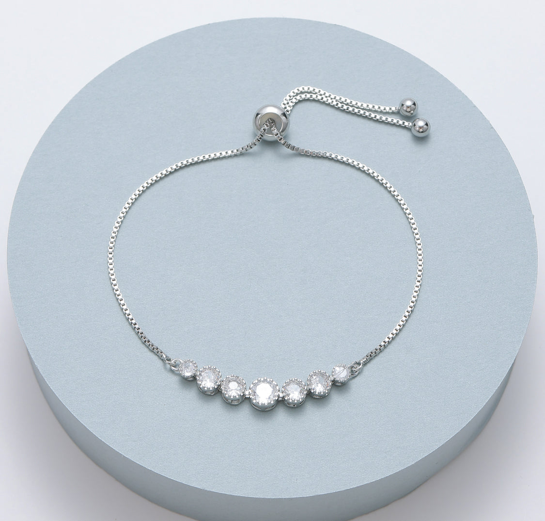 CRYSTAL TOGGLE BRACELET - SILVER