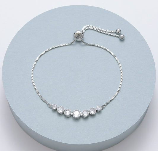 CRYSTAL TOGGLE BRACELET - SILVER