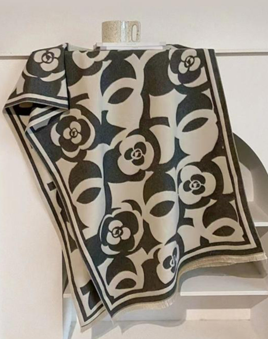 COTTON BLEND COSY CAMELIA PRINT SCARF - CHARCOAL/CREAM