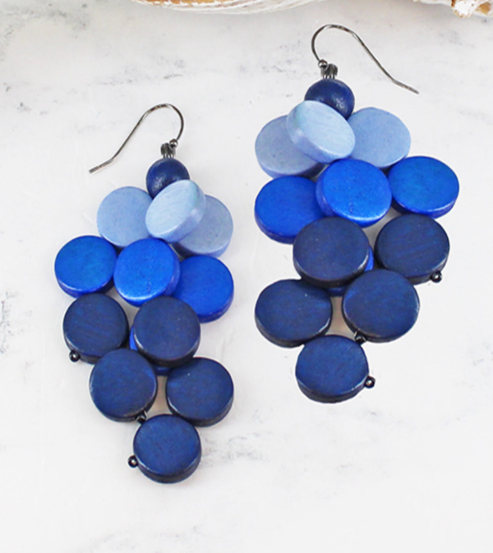 WOODEN CLUSTER EARRINGS
