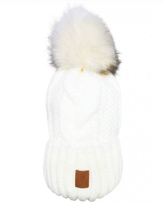 CABLE KNIT FLEECE LINED HAT WOTH REMOVABLE POM - CREAM