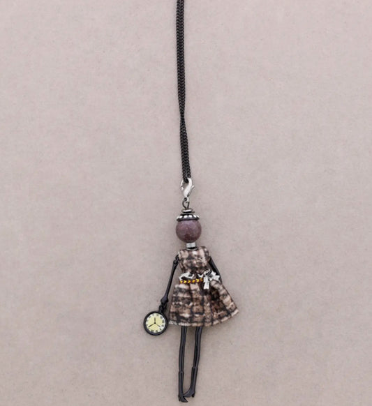 LONG PENDANT DOLL NECKLACE