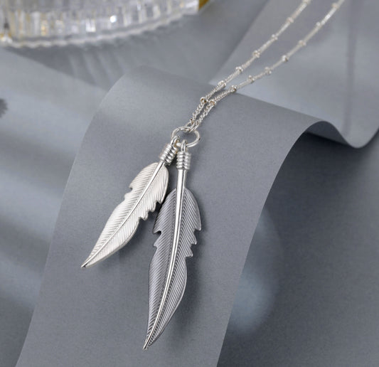 FEATHER NECKLACE