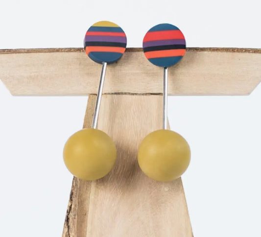 RESIN BALL STUD EARRINGS