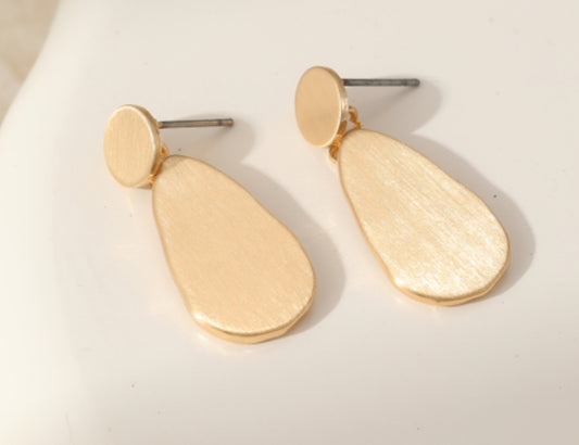 MATT GOLD DROP STUDS