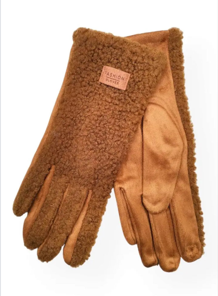 SHERPA GLOVES - CAMEL