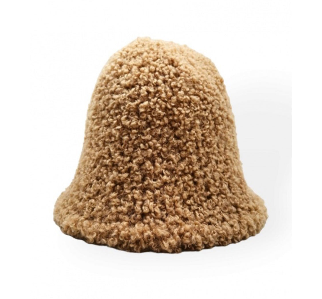 TEDDY FLEECE TULIP HAT - CAMEL