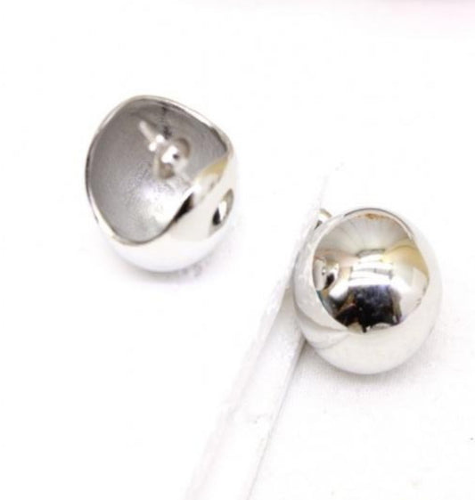 SILVER BALL STUDS