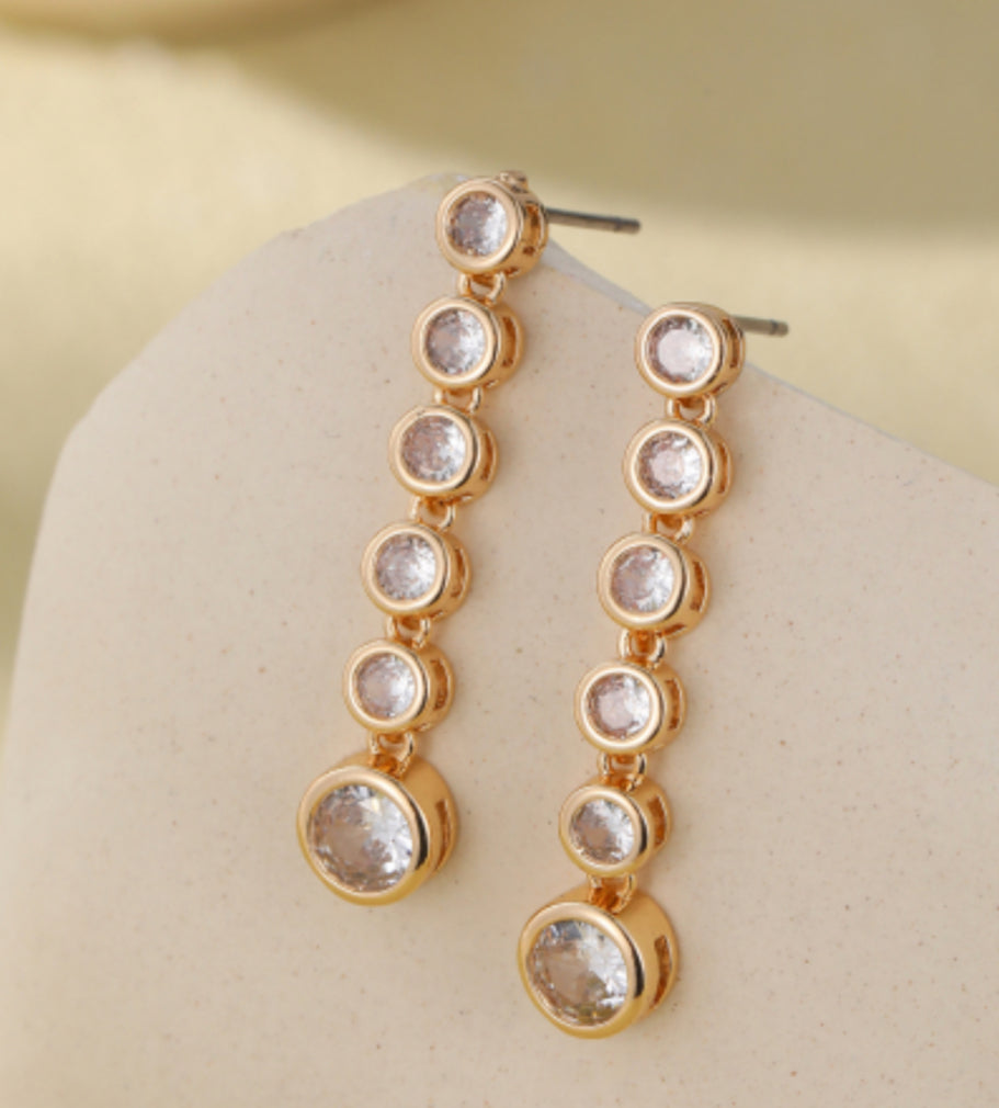 CRYSTAL DROP EARRINGS
