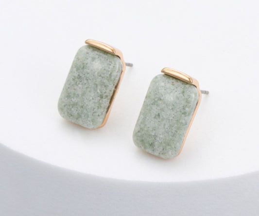 RECTANGULAR RESIN STUDS