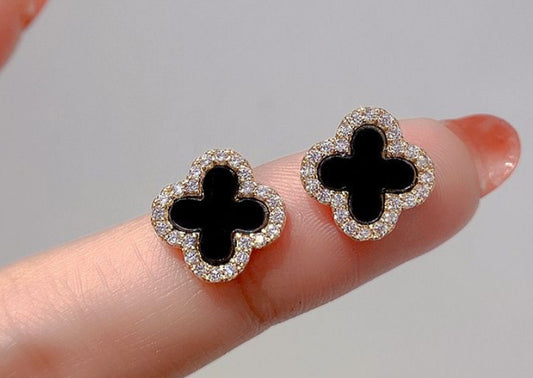 PETAL EARRINGS IN BLACK/DIAMANTE