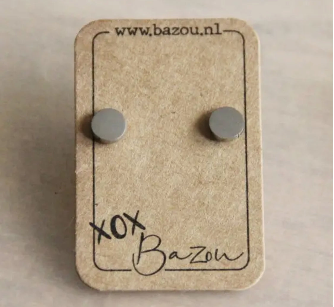 STAINLESS STEEL STUD EARRINGS
