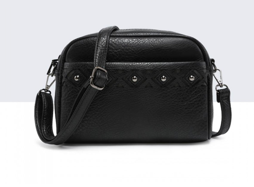 STUD CROSSBODY - BLACK